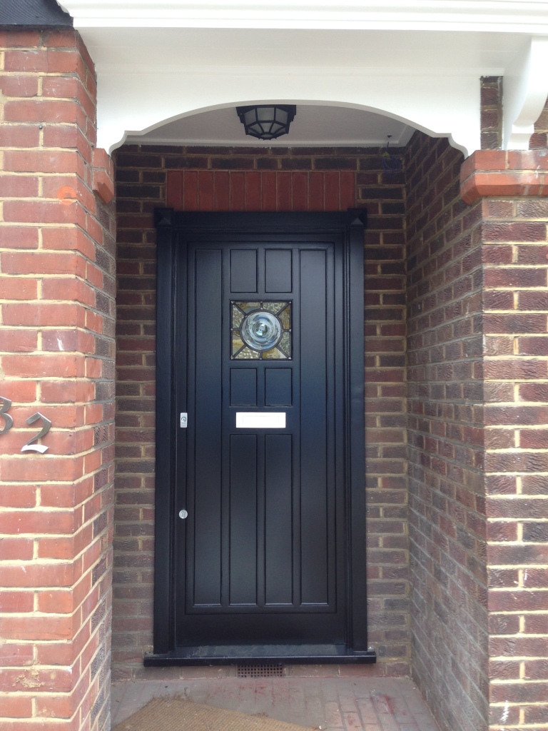  Accoya® London front door is known for it’s extremely reliable qualities and has been proven and tested to stand the test of time against any climate. 